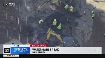 Water main break causes road closure in Santa Clarita