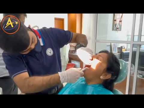 Dr Rudra Acharya From  Awadh Dental College And Hospital Performed Implant Surgery at Ahead Academy - video from AHEAD Dental Academy