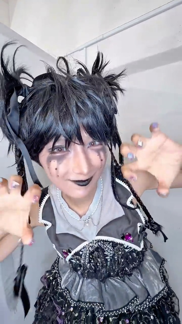 ブラックしなこがムシヴァ〜してみた？！？！ #しなこ #ブラックしなこ