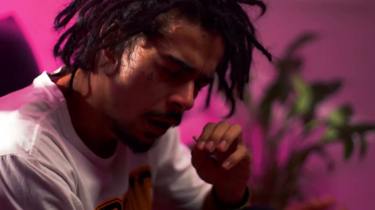 Leon - Faz Favor (Official Music Video)