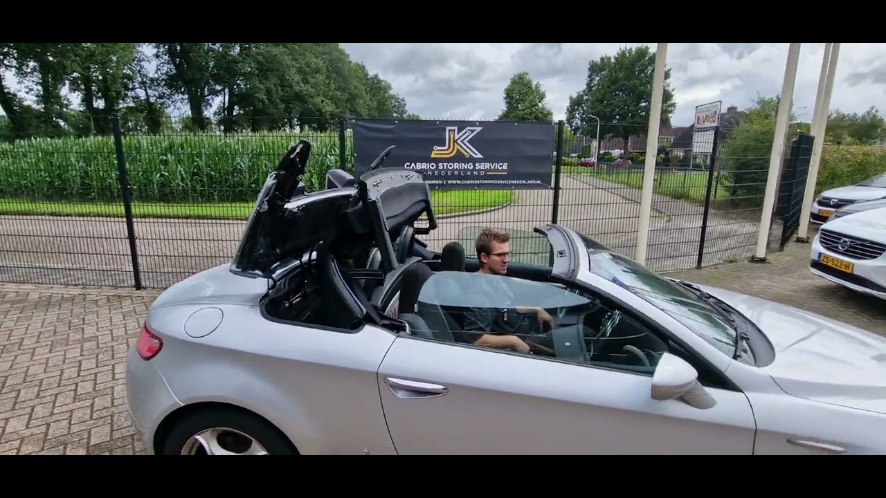 Alfa Spider 939 Convertible Roof Problems Cabrio Storing Service mercedes-convertible-roof-cylinder-leak-youtube