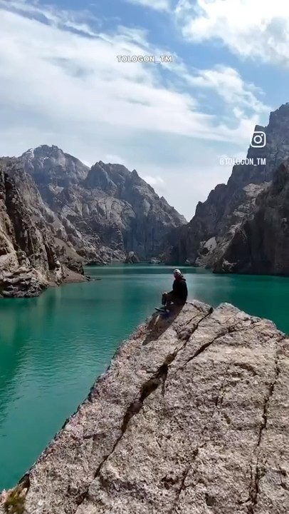 This lake is disappearing | Mr.Tologon #travel #mountains #ayoungandlonelynomadicwoman #automobile