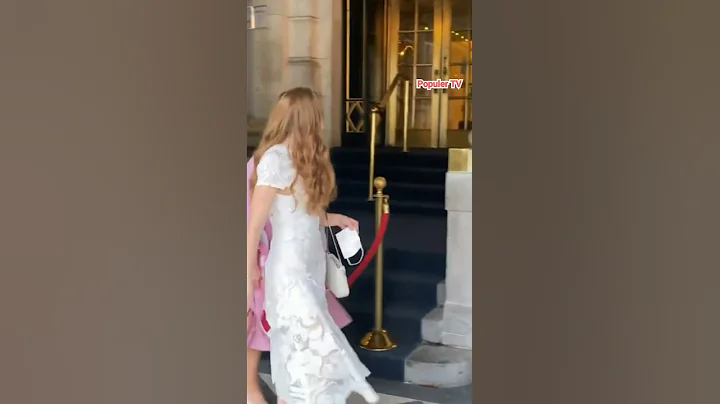 Jennifer Gates with Melinda Gates Ahead of Her Wed...