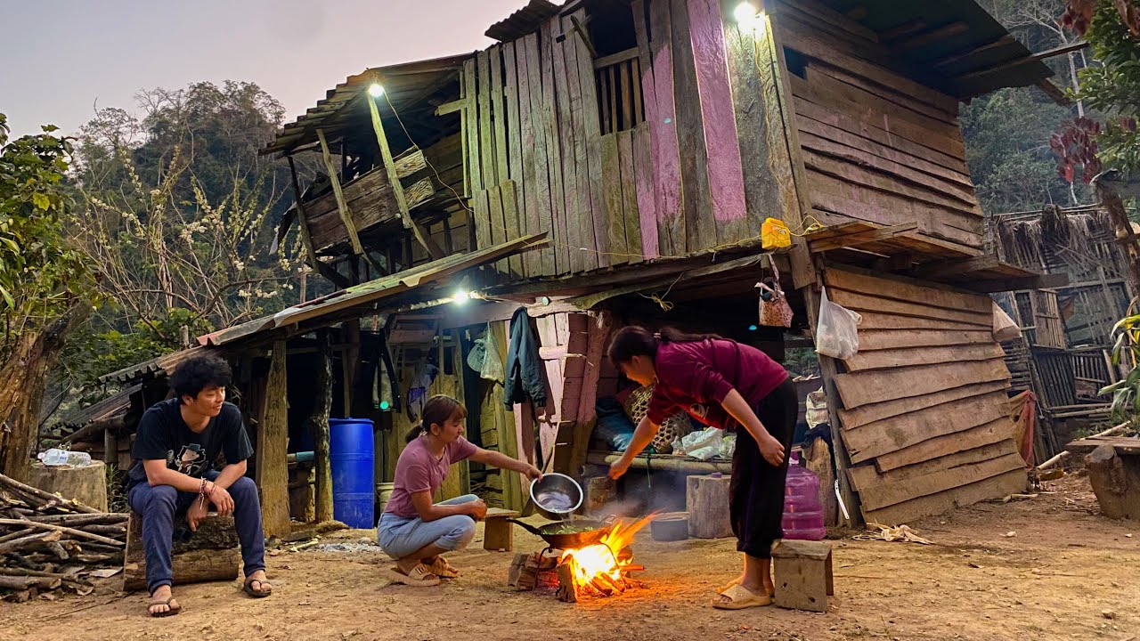 พี่วิชกับหมูอ้วนพาพี่ไอซ์กับพี่เมย์ แล้วทีมงานอีก 2 คน ไปนอนที่บ้านจง และทำอาหารกินกันหลายเมนู