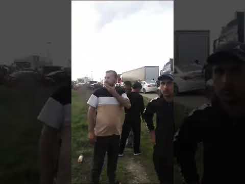 Даҳҳо муҳоҷири тоҷикро аз марзи Қазоқистон намегузоранд вориди Русия шаванд