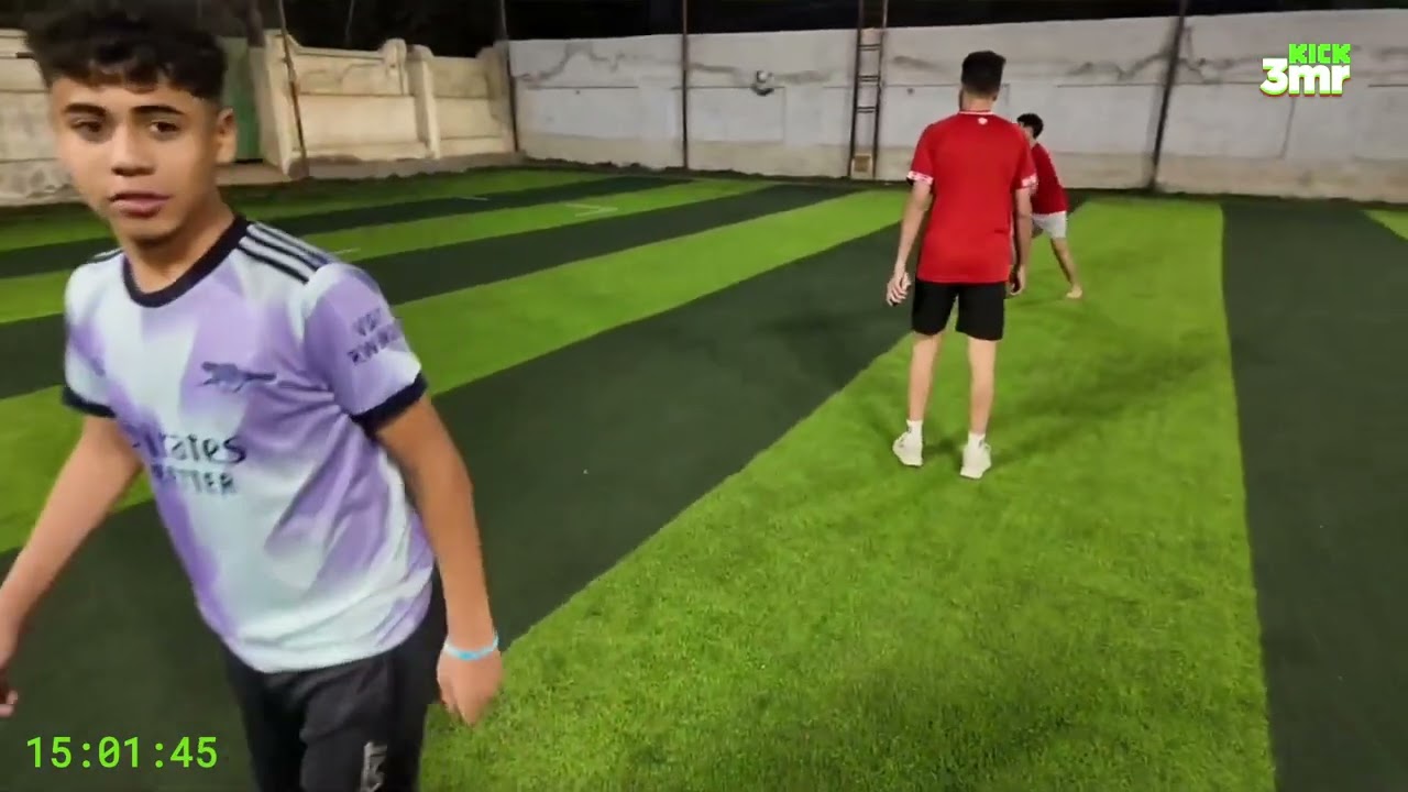 عمرو حجز كورة مع صحابو الفجر وادم دوشا معاهم