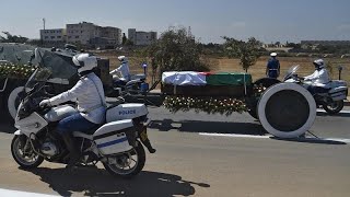 Algérie: début de la cérémonie d'inhumation de l'ex-président Bouteflika