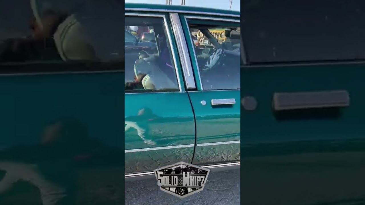 CANDY TEAL BOX CHEVY ON 28” SD FORGED WHEELS 