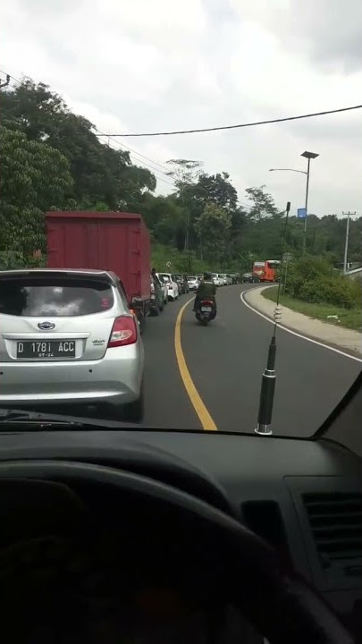 story Wa nyetir mobil, kejebak macet panjang