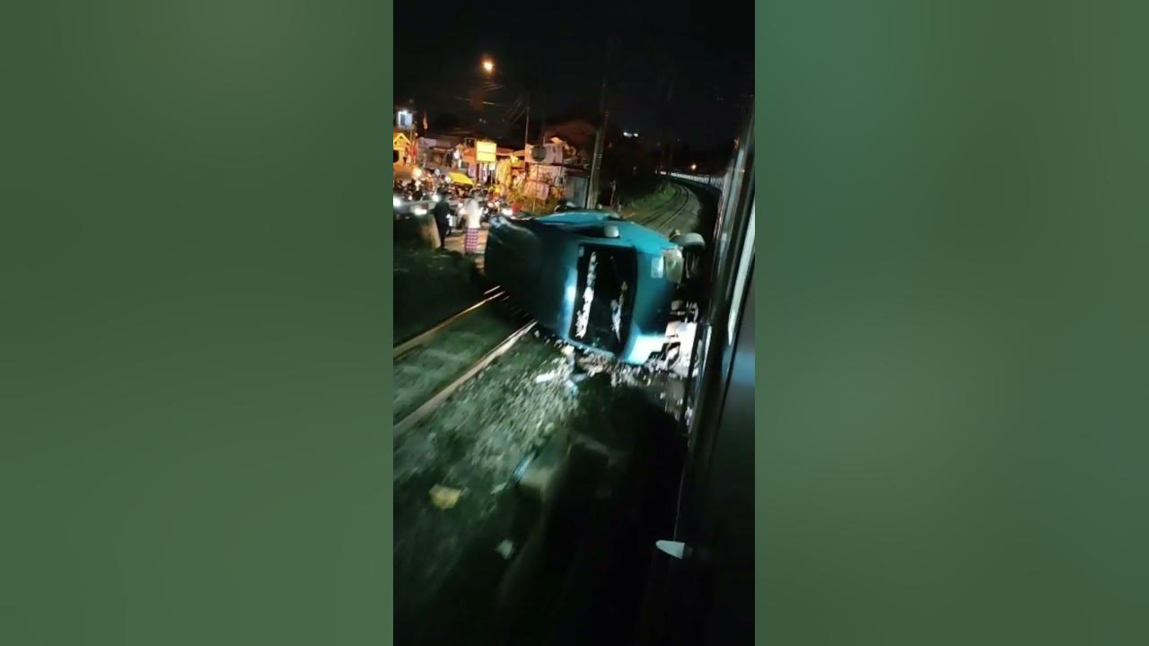 Perlintasan Kereta kebon pedes bogor #kereta #keretaapi #astaghfirullah