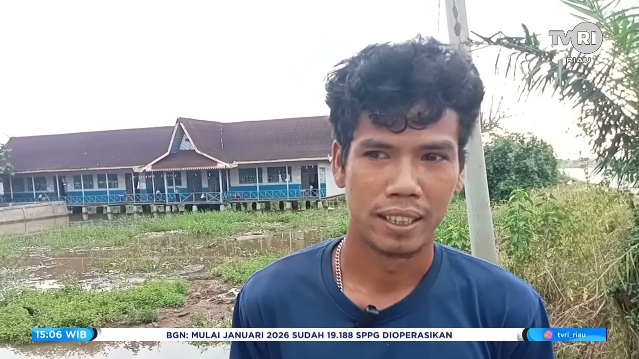 WARGA TEPI SUNGAI KAMPAR PELALAWAN SIAGA BANJIR