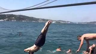 Düz Kapanıp Açılarak Balıklama Atlama Şekli :)