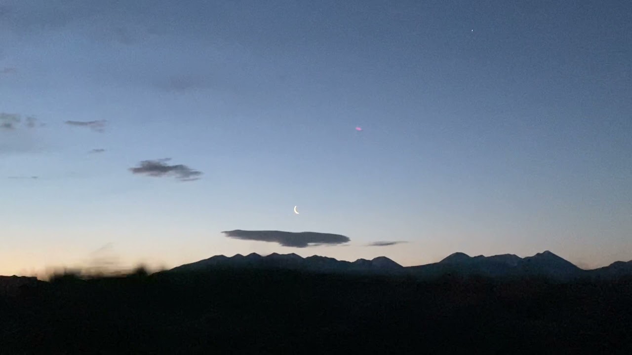 Delicate Arch Sunrise Hike - Arches National Park