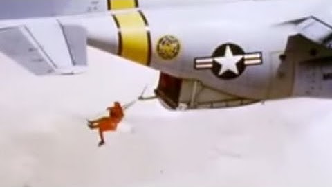 Human Slingshot? | How the Fulton Surface to air recovery System works? | How It Works?💡