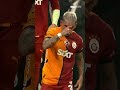 Torreira Derbide Uzaklardan Golü Buluyor! #shorts #galatasaray #beşiktaş