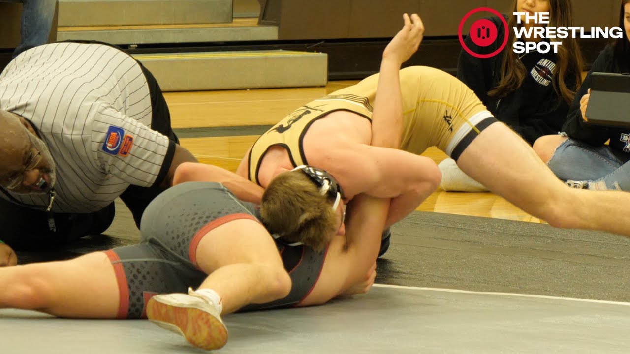 157 - Nathan Spanmacher of Antioch Community HS [R] v. Jacob Ronsman of Grayslake North HS [G]