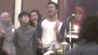 Happy Anniv SoniQ Happy Birthday Iqbaal .3GP
