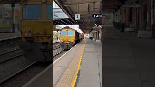 Class 66522 at Nuneaton on platform 1