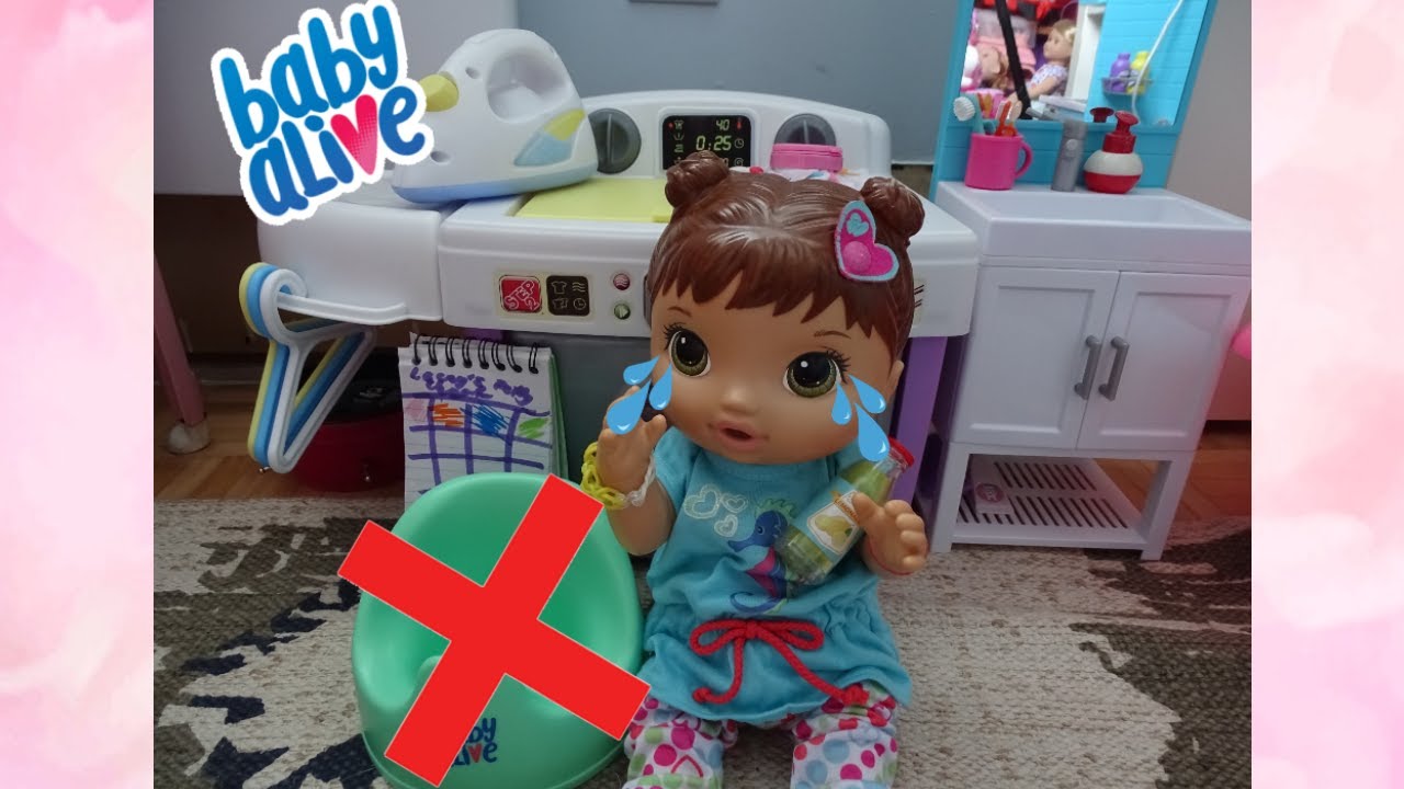 Baby Alive💗 Lacey fakes using potty! Potty training Lacey.