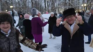 3.12.23г..."Без Тебя"... Даниил Воробьёв... звучит в Гомельском парке на танцполе...