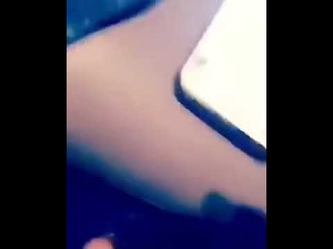 وطير ينفعلو جناحو