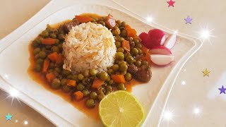 يخنة البازيلاء اللبنانية الجنوبية . Peas and carrot stew in one pot