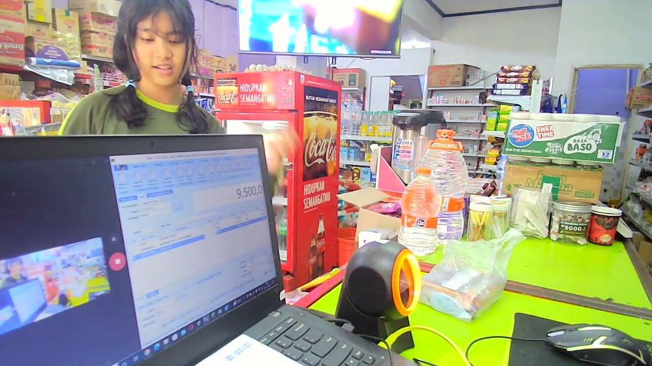 CUACA MENDUNG PEMBELI TETAP RAMAI|MINIT|MINIMARKET|ALFAMART\INDOMARET|INDOGROSIR
