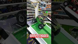 #monsterjam #Toy #MonsterTruck race | Viewer request 594 | #GraveDigger🆚 #Slinger #Battle