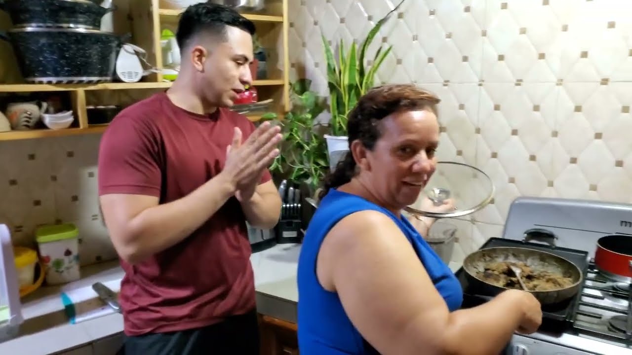 Haciendo unos taquitos con la familia 