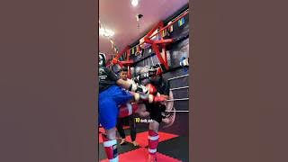 Mas bray junior Get into the kick boxing ring #balikpapan #muaythai #kickboxing #byoncombat #shorts