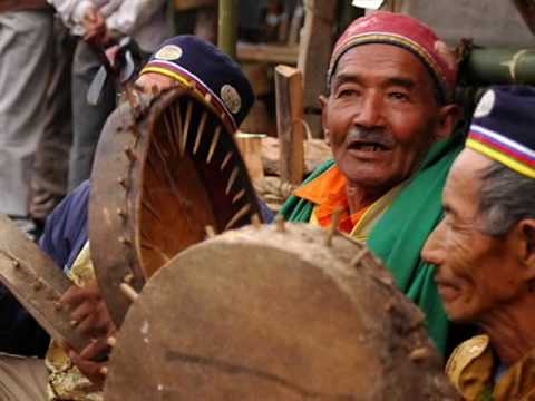 Tamang Selo song by Raju Lama.wmv - YouTube