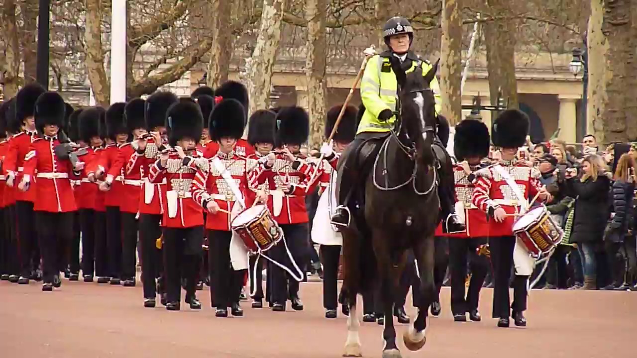 1st Bn Irish Guards Corps of Drums & Pipes-1st Battalion Irish Guards
