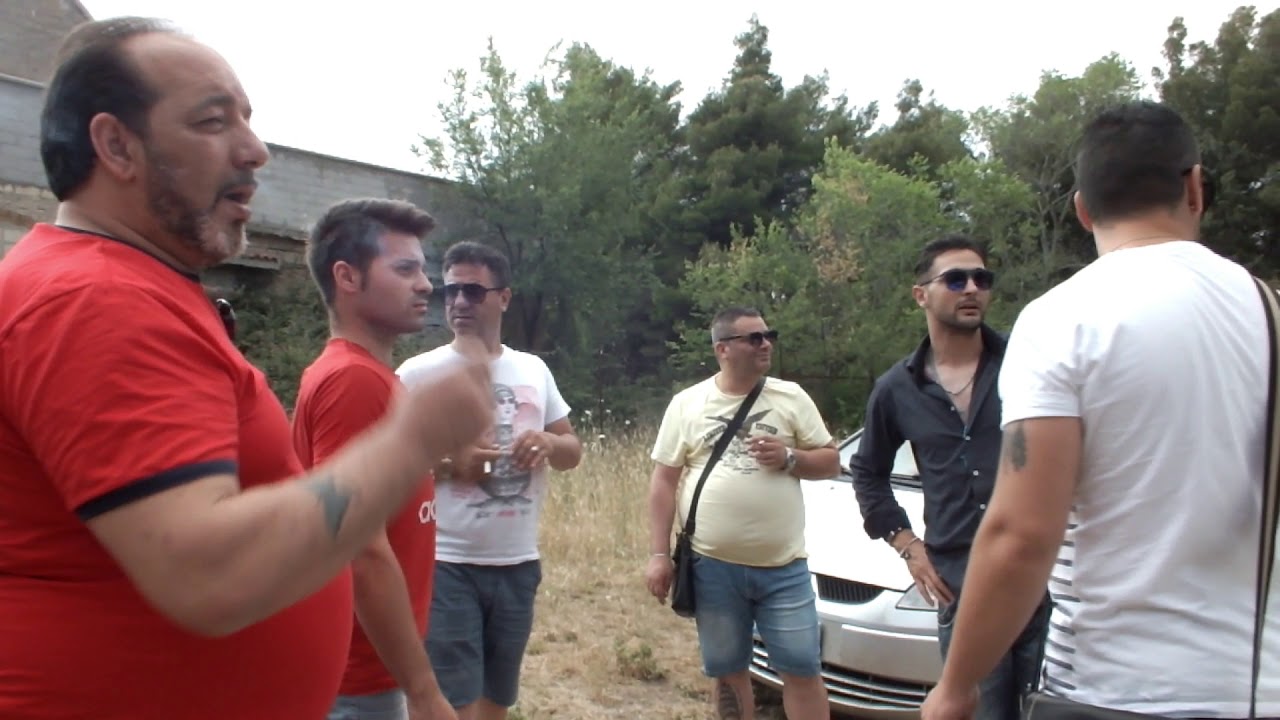 Andrea Vezzosi - Miezz'a via (Ufficiale 2019)