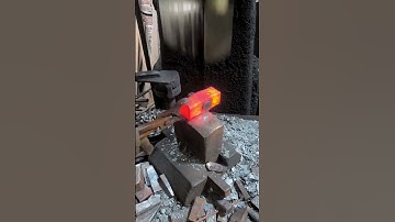 Hammer handle hole forging process- Good tools and machinery make work easy