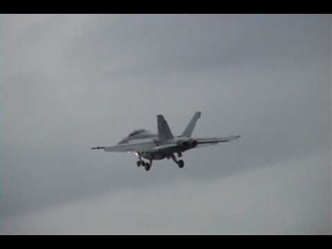 Spotting at NAS/JRB Willow Grove NAS/JRB Willow Grove, Pennsylvania Thursday December 4, 2008 IN THIS VIDEO, watch as so few aircraft actually come in during...