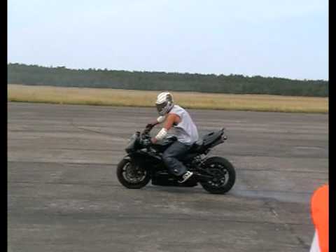 GERMAN STUNTDAYS 2009 -Marco Lrzer Honda CBR Drift-