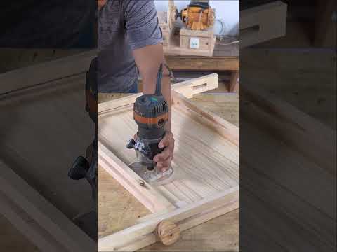 Woodworking Technique with Hand Router #woodworking #shorts #amazing
