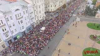 Як у Вінниці відбулася кількатисячна молитовна хода з пресвятими дарами: відео з повітря