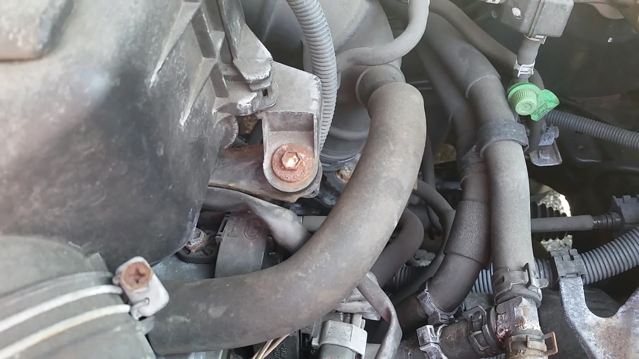 2004 Toyota RAV4 engine noise - YouTube