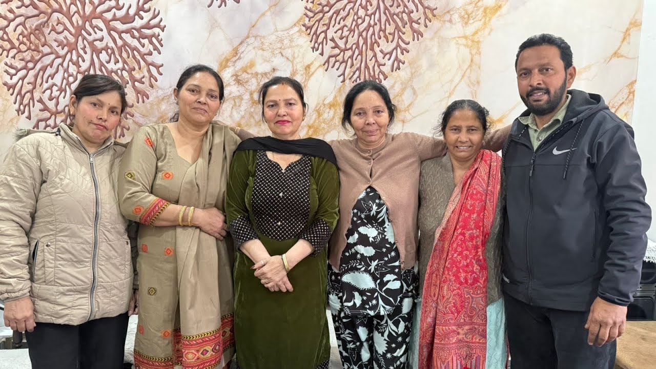 masi de aan di khushi ch bnaya vlog chak ke clips delete krtia kise ne …..:( 