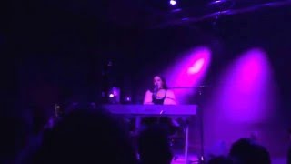 Vanessa Carlton @ Brighton Music Hall in Boston LIVE "A Thousand Miles" 12/7/15!!