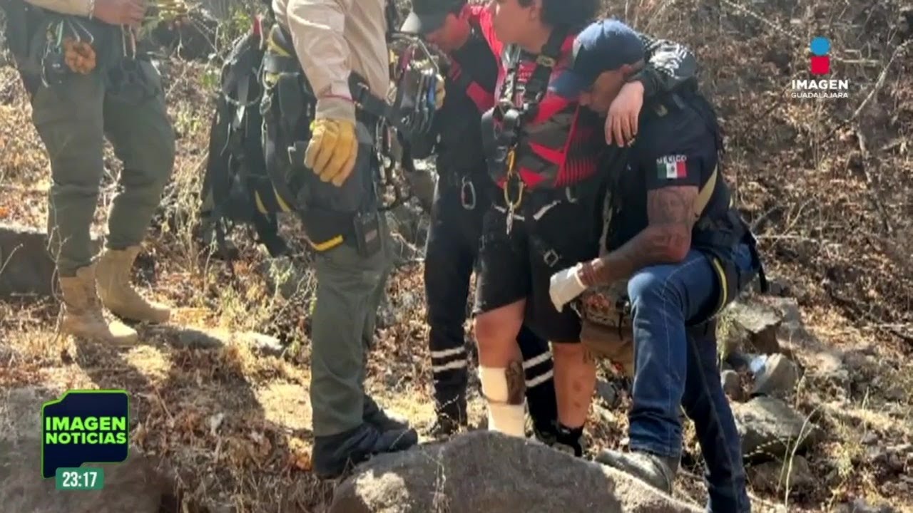 Rescatan a familia extraviada en la Barranca de Huentitán | Noticias GDL con Rey Suárez