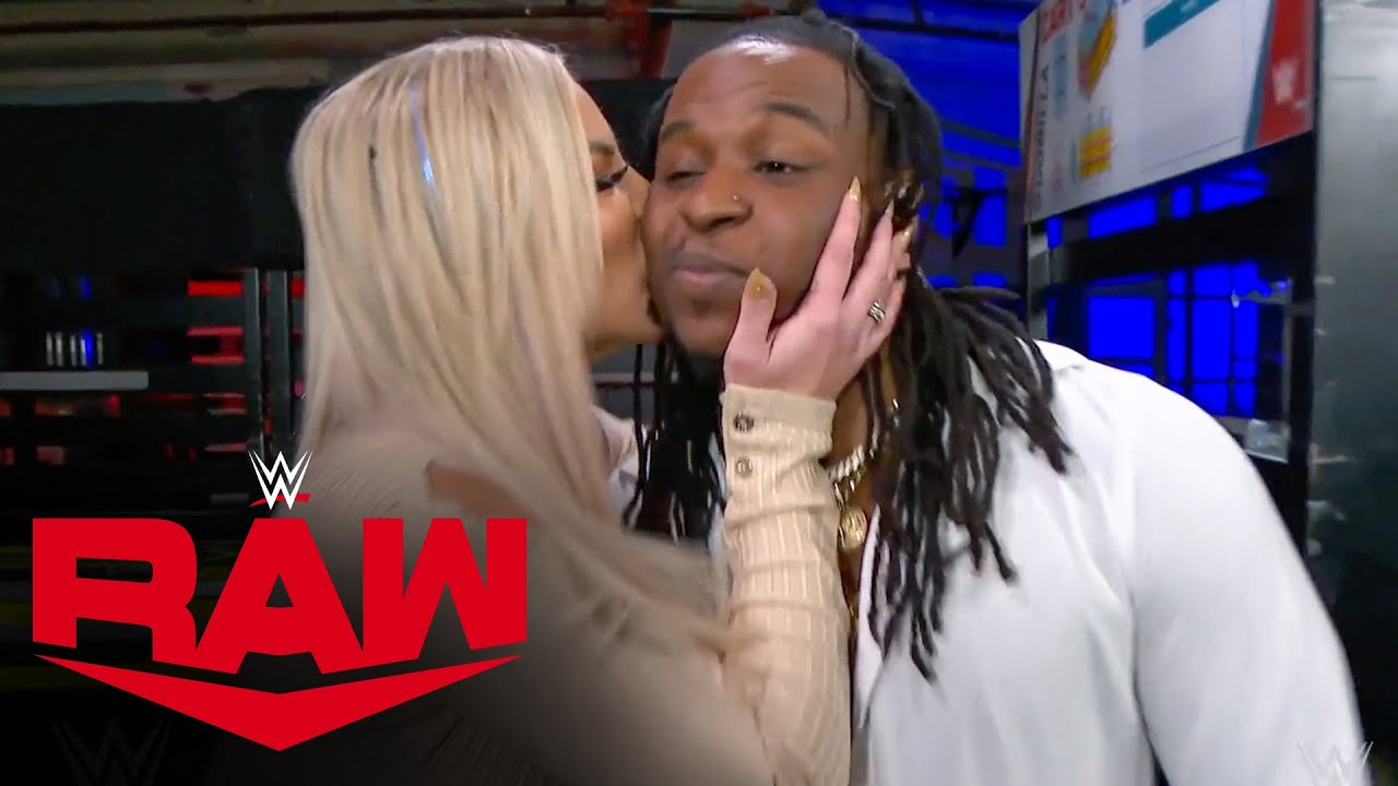 Dana Brooke Kisses Reggie On RAW