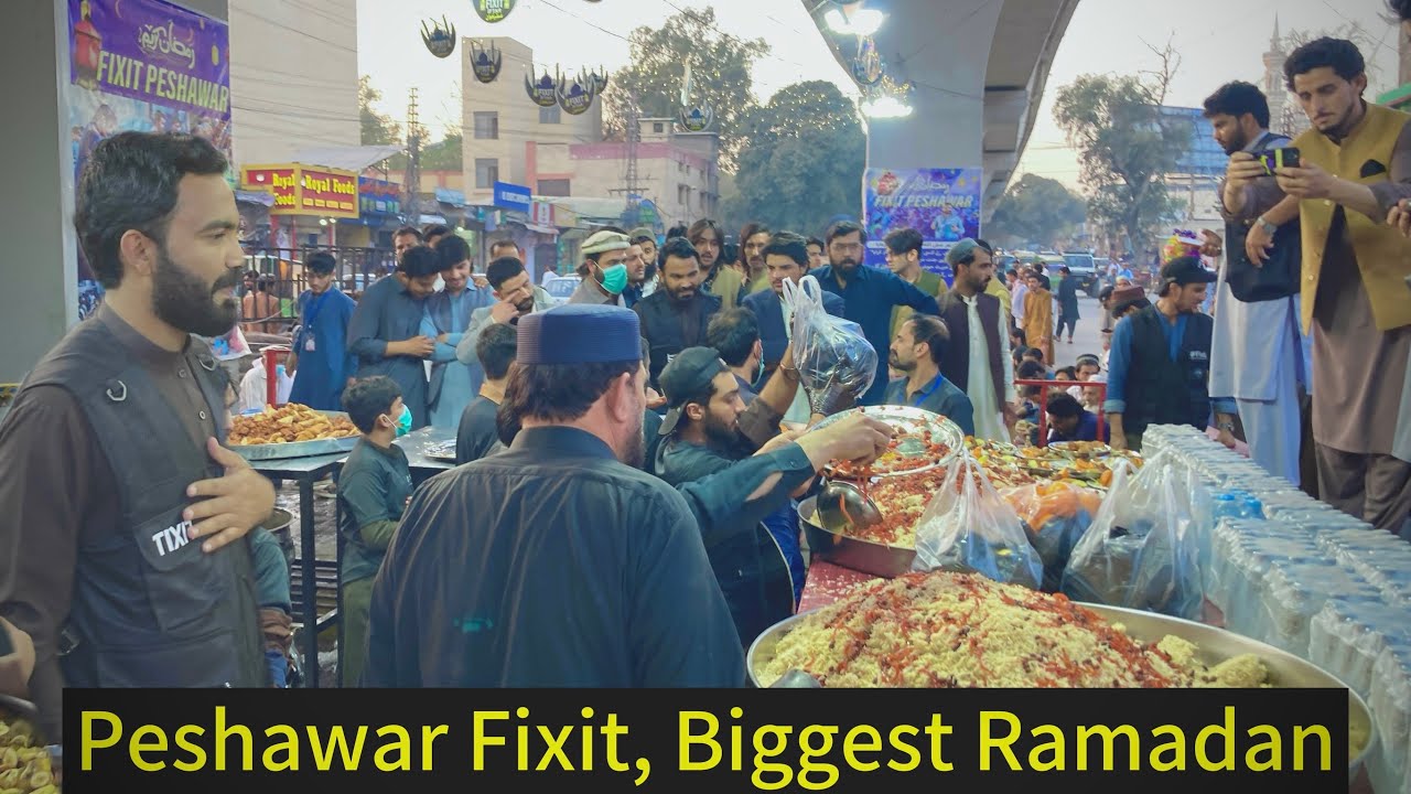 Peshawar Fixit, Biggest Ramadan Iftar | Free Food Distribution During Ramadan | Pakistan Street Food