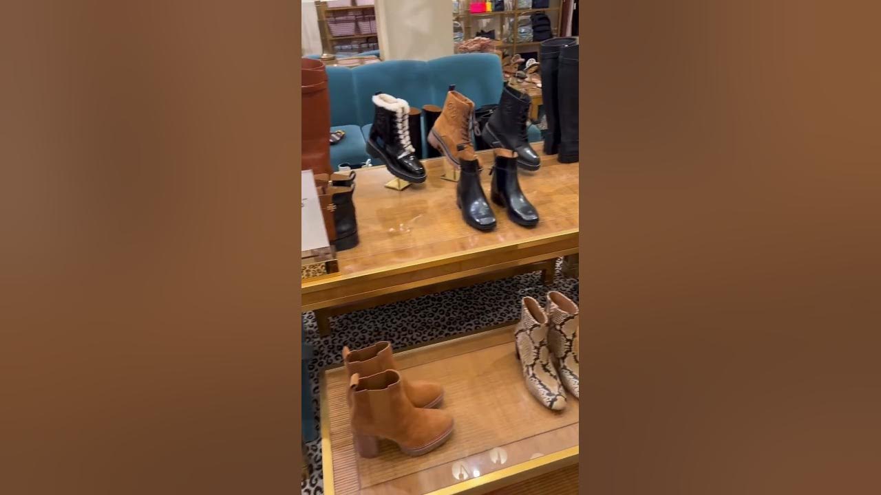 Tory Burch Edmonton Premium Outlet Alberta Canada February 2023 - YouTube