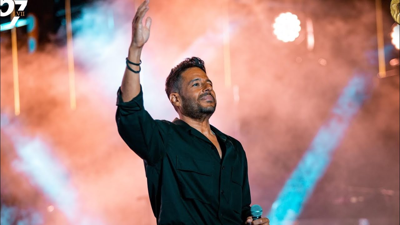 محمد حماقي - انا جايلك وناويها حفل تونس قرطاج