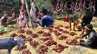 Nepali Villager Buffalo Meat Cutting Style | Buffalo Meat Cutting | Ranga Ko Masu Vat | Bhojpur |