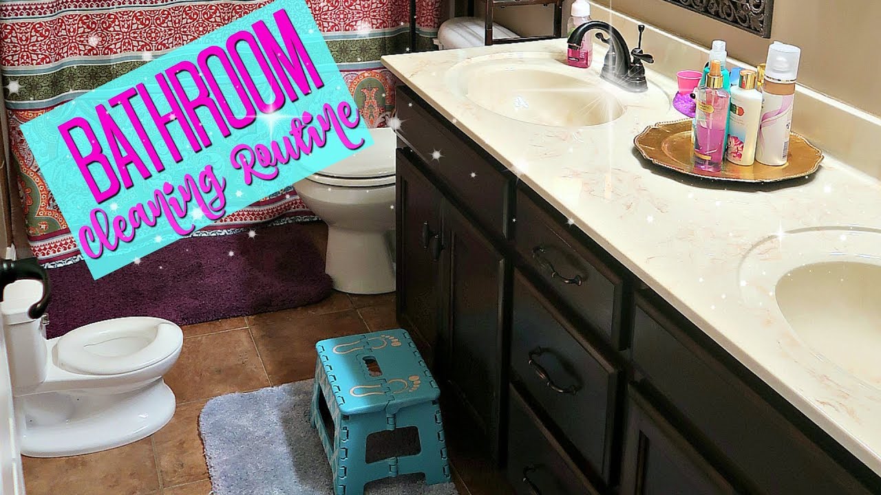 Bathroom Cleaning Routine//Cleaning Motivation//How I Clean My Bathroom