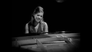 Alicia Keys - Every Little Bit Hurts (Video)