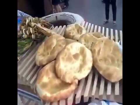 Roti tanah liat yang lezat